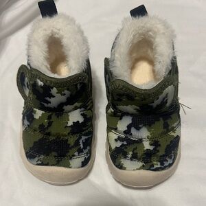 Cozy Camouflage Kids Boots with Faux Fur